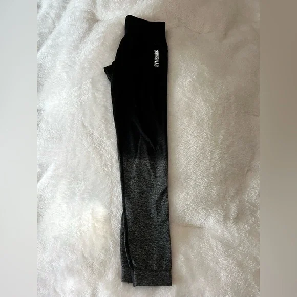 Gymshark ADAPT Ombré SEAMLESS RIBBED LEGGINGS Top-Rated Athleisure Leggings - Picture 2 of 6